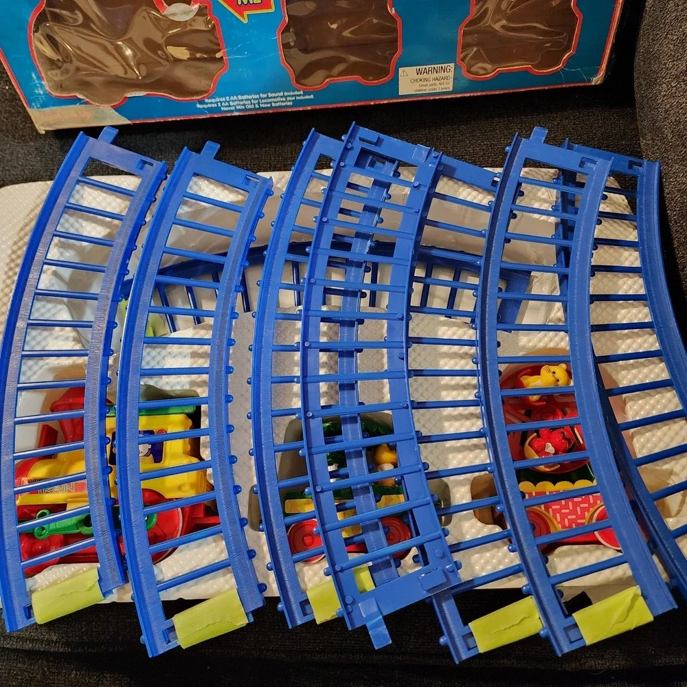 Vintage Peek-A-Babe Battery Operated Musical Circus Train READ DESCRIPTION‎